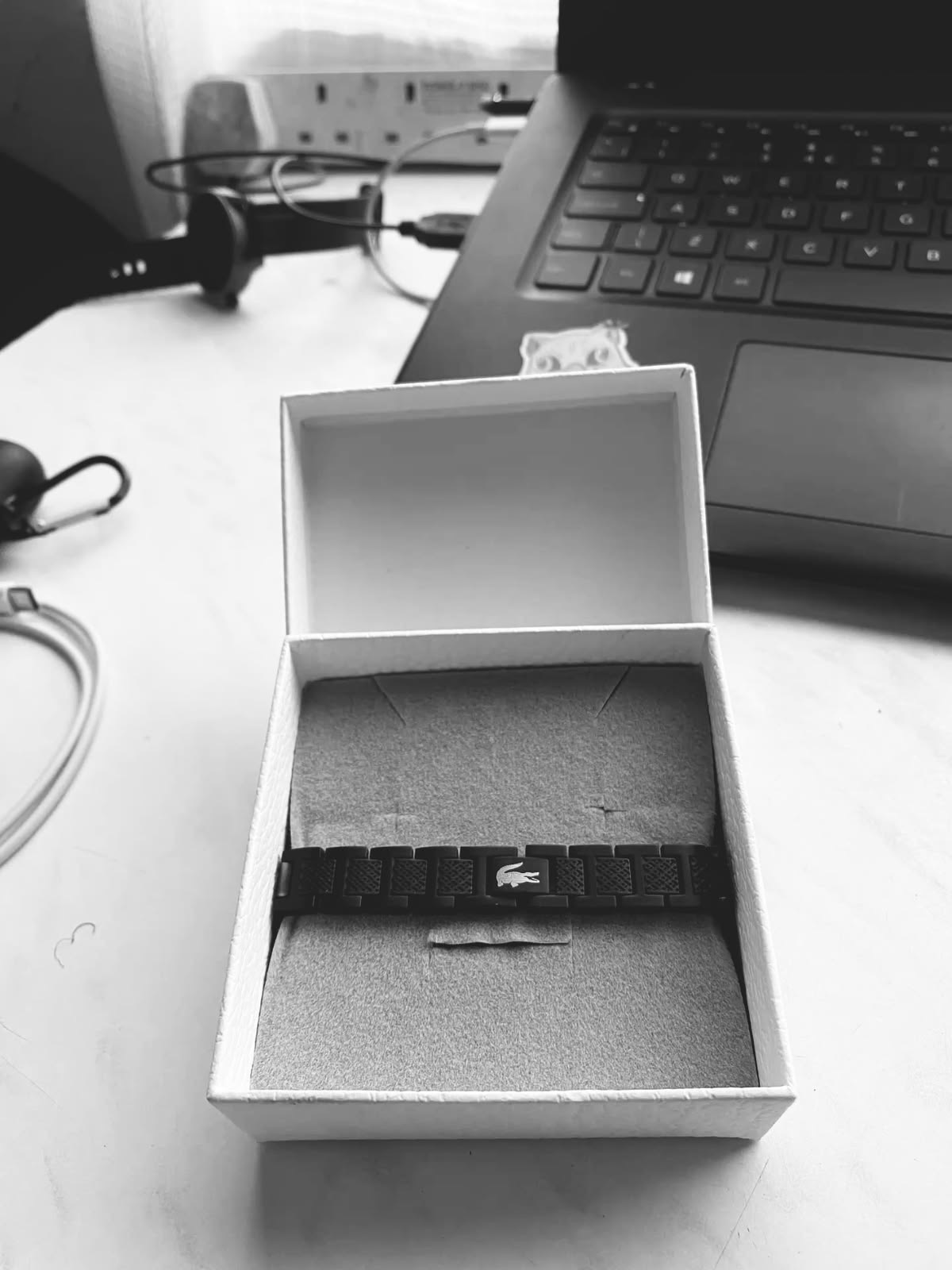 Bracelets Lacoste homme et femme 
